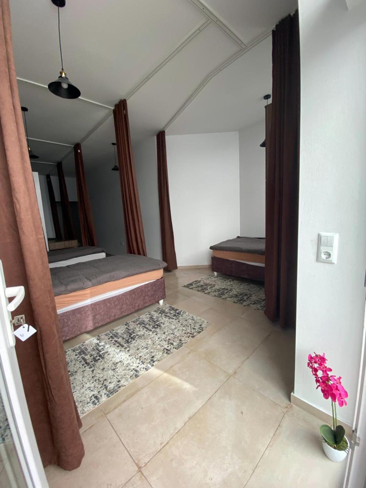 Hostel Linzer City Екстер'єр фото